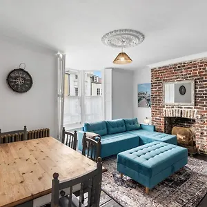 Primal Estates Brighton: Three-bedroom Townhouse With Roof Terrace , Brighton United Kingdom