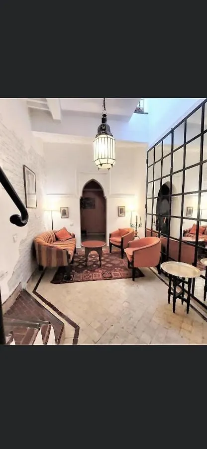 Riad Privatise Jusqu A 5 Personnes A 5 Minutes Place Jemma El Fna Loue Avec Menage Et Petit Dejeuner Compris location