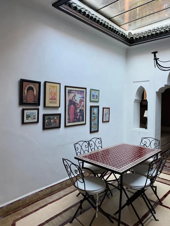 Riad Privatise Jusqu A 5 Personnes A 5 Minutes Place Jemma El Fna Loue Avec Menage Et Petit Dejeuner Compris Marrakesh Holiday home