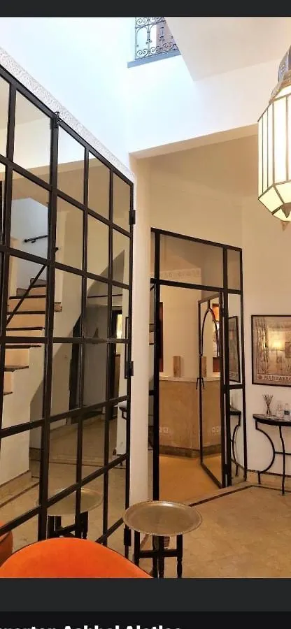 Riad Privatise Jusqu A 5 Personnes A 5 Minutes Place Jemma El Fna Loue Avec Menage Et Petit Dejeuner Compris Marakéš