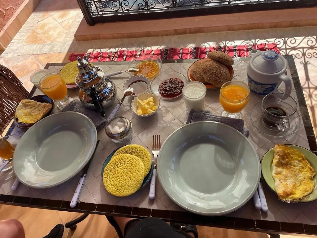 Prázdninový dům Riad Privatise Jusqu A 5 Personnes A 5 Minutes Place Jemma El Fna Loue Avec Menage Et Petit Dejeuner Compris Marakéš